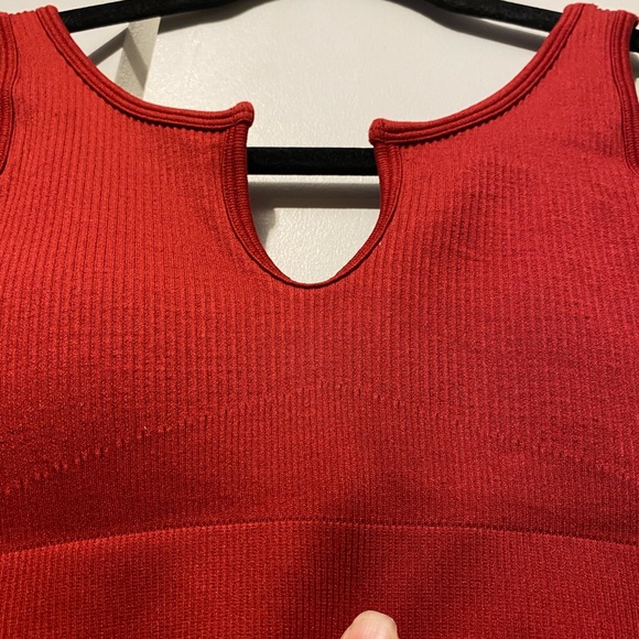 Red Ribbed Crop Top - Picture 3 of 4